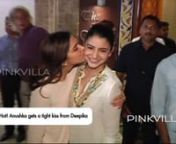 Hot! Anushka gets a tight kiss from Deepika from hot deepika
