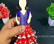 Today I will teach you how to make dolls out of paper tea cups in a simple way. You will need three 250 ml cups and two 80 ml cups. andred, yellow, blue and white fabric colors. If you like the video, give a like and share the video for more friends to see. Thank you.&#60;br/&#62;