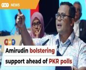 At least two more Bersatu assemblymen will likely pledge support for the Selangor menteri besar.&#60;br/&#62;&#60;br/&#62;Read More: https://www.freemalaysiatoday.com/category/nation/2024/03/09/amirudin-shoring-up-support-ahead-of-pkr-polls-says-source-2/&#60;br/&#62;&#60;br/&#62;Laporan Lanjut: https://www.freemalaysiatoday.com/category/bahasa/tempatan/2024/03/09/amirudin-kumpul-sokongan-menjelang-pemilihan-pkr-kata-sumber/&#60;br/&#62;&#60;br/&#62;Free Malaysia Today is an independent, bi-lingual news portal with a focus on Malaysian current affairs.&#60;br/&#62;&#60;br/&#62;Subscribe to our channel - http://bit.ly/2Qo08ry&#60;br/&#62;------------------------------------------------------------------------------------------------------------------------------------------------------&#60;br/&#62;Check us out at https://www.freemalaysiatoday.com&#60;br/&#62;Follow FMT on Facebook: https://bit.ly/49JJoo5&#60;br/&#62;Follow FMT on Dailymotion: https://bit.ly/2WGITHM&#60;br/&#62;Follow FMT on X: https://bit.ly/48zARSW &#60;br/&#62;Follow FMT on Instagram: https://bit.ly/48Cq76h&#60;br/&#62;Follow FMT on TikTok : https://bit.ly/3uKuQFp&#60;br/&#62;Follow FMT Berita on TikTok: https://bit.ly/48vpnQG &#60;br/&#62;Follow FMT Telegram - https://bit.ly/42VyzMX&#60;br/&#62;Follow FMT LinkedIn - https://bit.ly/42YytEb&#60;br/&#62;Follow FMT Lifestyle on Instagram: https://bit.ly/42WrsUj&#60;br/&#62;Follow FMT on WhatsApp: https://bit.ly/49GMbxW &#60;br/&#62;------------------------------------------------------------------------------------------------------------------------------------------------------&#60;br/&#62;Download FMT News App:&#60;br/&#62;Google Play – http://bit.ly/2YSuV46&#60;br/&#62;App Store – https://apple.co/2HNH7gZ&#60;br/&#62;Huawei AppGallery - https://bit.ly/2D2OpNP&#60;br/&#62;&#60;br/&#62;#FMTNews #AmirudinShari #PKR #Bersatu #Selangor