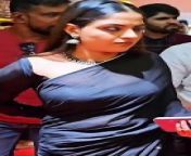 Actress Nikhila Vimal Navel show from actress navel and boobs kiss scene