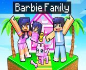 Having a BARBIE FAMILY in Minecraft! from barbie saga raat