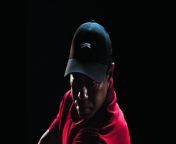 Tiger Woods introduces the &#39;Sun Day Red&#39; brand.