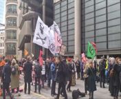 Climate activists blockaded the Lloyd’s of London building on Wednesday (February 28) to protest the insuring of fossil fuel projects and infrastructure.&#60;br/&#62;&#60;br/&#62;Extinction Rebellion (XR) activists linked hands in a 300m human chain, allowing Lloyd’s staff to leave the building but not enter or re-enter