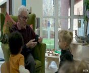 Children and older people both need care. So why not open a kindergarten in a retirement home? In the UK, just such an experiment has been successful. Since the opening of the facility in Chester, England, young and old have been playing, eating and singing together.