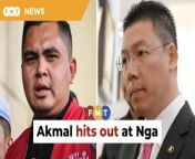 The Umno Youth chief says ‘stupid’ ministers like Nga Kor Ming are why the economy is in bad shape.&#60;br/&#62;&#60;br/&#62;Read More: https://www.freemalaysiatoday.com/category/nation/2024/04/12/akmal-hits-out-at-ngas-attempt-to-link-boycotts-to-countrys-economy/&#60;br/&#62;&#60;br/&#62;Laporan Lanjut: &#60;br/&#62;&#60;br/&#62;Free Malaysia Today is an independent, bi-lingual news portal with a focus on Malaysian current affairs.&#60;br/&#62;&#60;br/&#62;Subscribe to our channel - http://bit.ly/2Qo08ry&#60;br/&#62;------------------------------------------------------------------------------------------------------------------------------------------------------&#60;br/&#62;Check us out at https://www.freemalaysiatoday.com&#60;br/&#62;Follow FMT on Facebook: https://bit.ly/49JJoo5&#60;br/&#62;Follow FMT on Dailymotion: https://bit.ly/2WGITHM&#60;br/&#62;Follow FMT on X: https://bit.ly/48zARSW &#60;br/&#62;Follow FMT on Instagram: https://bit.ly/48Cq76h&#60;br/&#62;Follow FMT on TikTok : https://bit.ly/3uKuQFp&#60;br/&#62;Follow FMT Berita on TikTok: https://bit.ly/48vpnQG &#60;br/&#62;Follow FMT Telegram - https://bit.ly/42VyzMX&#60;br/&#62;Follow FMT LinkedIn - https://bit.ly/42YytEb&#60;br/&#62;Follow FMT Lifestyle on Instagram: https://bit.ly/42WrsUj&#60;br/&#62;Follow FMT on WhatsApp: https://bit.ly/49GMbxW &#60;br/&#62;------------------------------------------------------------------------------------------------------------------------------------------------------&#60;br/&#62;Download FMT News App:&#60;br/&#62;Google Play – http://bit.ly/2YSuV46&#60;br/&#62;App Store – https://apple.co/2HNH7gZ&#60;br/&#62;Huawei AppGallery - https://bit.ly/2D2OpNP&#60;br/&#62;&#60;br/&#62;#FMTNews #AkmalSaleh #NgaKorMing #KKMart #Boycott