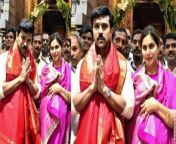 South actor Ram Charan visited Tirupati Balaji temple with his family this morning on the occasion of his birthday. Its video is going viral on social media.&#60;br/&#62;&#60;br/&#62;#ramcharan #tirupatibalajimandir #birthday #trending #viral #viralvideo #entertainemntnews #celebupdate