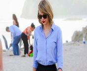 During a casual outing in the vibrant streets of Los Angeles, Taylor Swift, the renowned pop sensation, addressed rumors surrounding her partner, Travis Kelce, with a candid response. When probed by a media representative about whether Travis Kelce&#39;s success had impacted his demeanor, Taylor Swift swiftly dispelled the notion, asserting that Travis remains grounded and kind-hearted despite his achievements.&#60;br/&#62;&#60;br/&#62;Taylor&#39;s words offered a glimpse into the genuine nature of their relationship, portraying Travis Kelce as a humble individual unaffected by the trappings of fame and fortune. Despite his stature as a Kansas City Chiefs star and his notable accomplishments, Travis&#39;s character remained unchanged, drawing admiration from Taylor and fans alike.&#60;br/&#62;&#60;br/&#62;As Taylor Swift navigated the bustling streets of LA, her poised demeanor and honest words resonated with audiences, reinforcing the authenticity of her bond with Travis Kelce. The couple&#39;s relationship appeared rooted in mutual respect and admiration, unaffected by external pressures or perceptions.&#60;br/&#62;&#60;br/&#62;In sharing this intimate moment with fans, Taylor Swift provided a glimpse into her personal life while dispelling misconceptions about Travis Kelce&#39;s character. By subscribing to our channel, viewers gain access to exclusive insights and updates about Taylor Swift&#39;s life and career, ensuring they remain connected to the latest developments and revelations. Join us on this journey as we continue to explore the dynamic world of Taylor Swift and celebrate the enduring bond she shares with Travis Kelce. Subscribe now to stay informed and engaged with all things Taylor Swift!